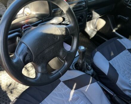 Червоний Фольксваген Гольф, об'ємом двигуна 1.6 л та пробігом 135 тис. км за 2200 $, фото 4 на Automoto.ua