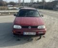Червоний Фольксваген Гольф, об'ємом двигуна 1.8 л та пробігом 200 тис. км за 850 $, фото 1 на Automoto.ua