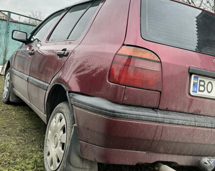 Червоний Фольксваген Гольф, об'ємом двигуна 1.6 л та пробігом 255 тис. км за 2350 $, фото 4 на Automoto.ua