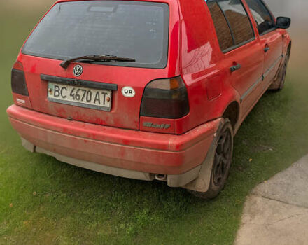 Красный Фольксваген Гольф, объемом двигателя 1.8 л и пробегом 260 тыс. км за 800 $, фото 2 на Automoto.ua