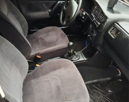 Красный Фольксваген Гольф, объемом двигателя 1.4 л и пробегом 265 тыс. км за 1500 $, фото 8 на Automoto.ua