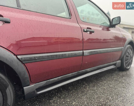 Красный Фольксваген Гольф, объемом двигателя 1.4 л и пробегом 125 тыс. км за 3500 $, фото 8 на Automoto.ua