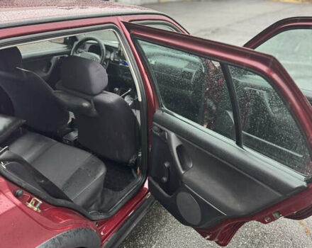 Красный Фольксваген Гольф, объемом двигателя 1.4 л и пробегом 125 тыс. км за 3500 $, фото 11 на Automoto.ua