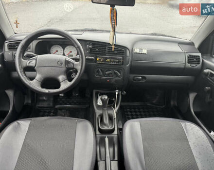 Красный Фольксваген Гольф, объемом двигателя 1.4 л и пробегом 125 тыс. км за 3500 $, фото 15 на Automoto.ua