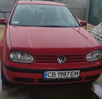 Красный Фольксваген Гольф, объемом двигателя 1.4 л и пробегом 300 тыс. км за 4100 $, фото 1 на Automoto.ua