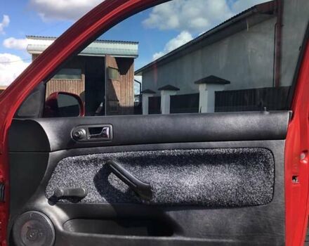 Червоний Фольксваген Гольф, об'ємом двигуна 1.39 л та пробігом 261 тис. км за 3000 $, фото 20 на Automoto.ua