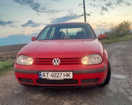 Красный Фольксваген Гольф, объемом двигателя 1.39 л и пробегом 263 тыс. км за 3200 $, фото 8 на Automoto.ua