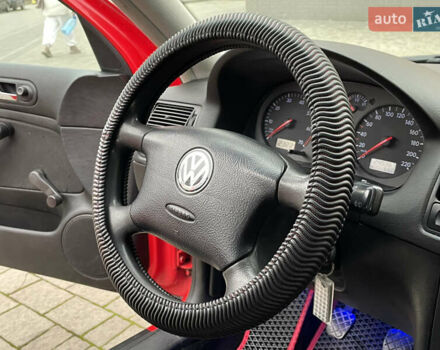 Червоний Фольксваген Гольф, об'ємом двигуна 1.4 л та пробігом 240 тис. км за 2999 $, фото 9 на Automoto.ua