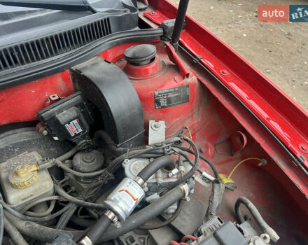 Красный Фольксваген Гольф, объемом двигателя 1.4 л и пробегом 180 тыс. км за 3200 $, фото 32 на Automoto.ua