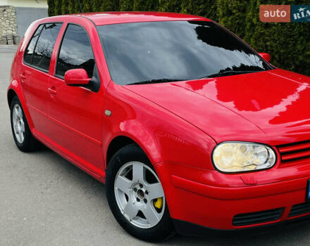 Червоний Фольксваген Гольф, об'ємом двигуна 1.6 л та пробігом 216 тис. км за 3200 $, фото 4 на Automoto.ua