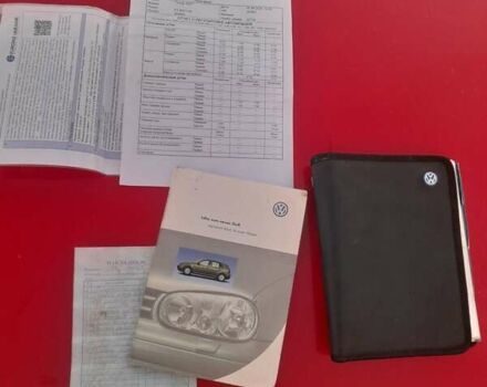 Красный Фольксваген Гольф, объемом двигателя 1.39 л и пробегом 263 тыс. км за 3200 $, фото 2 на Automoto.ua