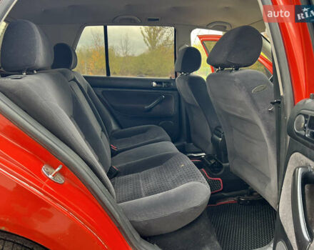 Красный Фольксваген Гольф, объемом двигателя 1.39 л и пробегом 308 тыс. км за 3000 $, фото 19 на Automoto.ua