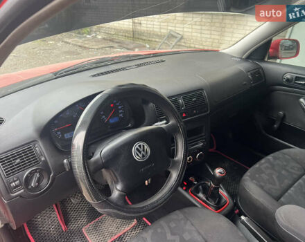Красный Фольксваген Гольф, объемом двигателя 1.4 л и пробегом 180 тыс. км за 3200 $, фото 17 на Automoto.ua
