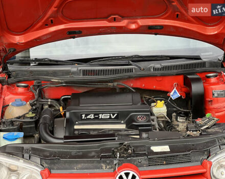 Красный Фольксваген Гольф, объемом двигателя 1.39 л и пробегом 308 тыс. км за 3000 $, фото 26 на Automoto.ua