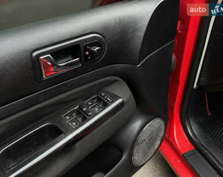 Червоний Фольксваген Гольф, об'ємом двигуна 1.6 л та пробігом 216 тис. км за 3200 $, фото 11 на Automoto.ua