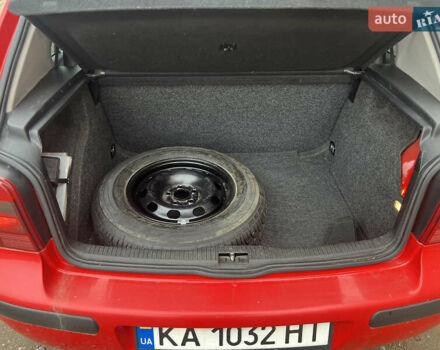 Красный Фольксваген Гольф, объемом двигателя 1.4 л и пробегом 180 тыс. км за 3200 $, фото 24 на Automoto.ua