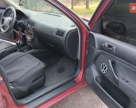 Червоний Фольксваген Гольф, об'ємом двигуна 1.39 л та пробігом 278 тис. км за 2250 $, фото 8 на Automoto.ua