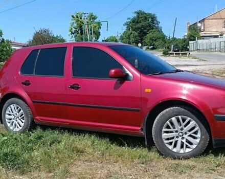 Красный Фольксваген Гольф, объемом двигателя 1.6 л и пробегом 274 тыс. км за 4300 $, фото 5 на Automoto.ua