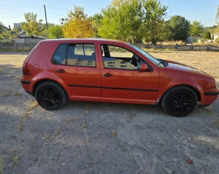 Красный Фольксваген Гольф, объемом двигателя 1.6 л и пробегом 280 тыс. км за 2760 $, фото 1 на Automoto.ua