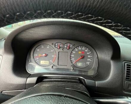 Червоний Фольксваген Гольф, об'ємом двигуна 1.39 л та пробігом 311 тис. км за 3400 $, фото 1 на Automoto.ua