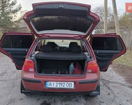 Червоний Фольксваген Гольф, об'ємом двигуна 1.39 л та пробігом 278 тис. км за 2250 $, фото 11 на Automoto.ua