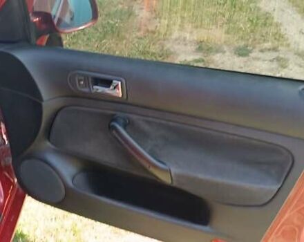 Красный Фольксваген Гольф, объемом двигателя 1.6 л и пробегом 274 тыс. км за 4300 $, фото 11 на Automoto.ua