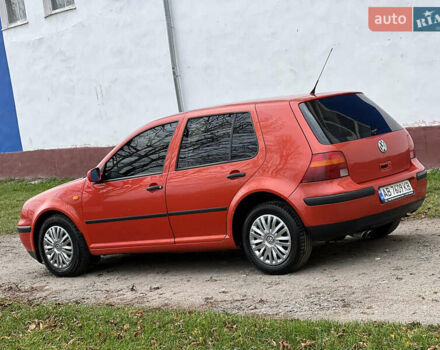 Фольксваген Гольф 1998 у Тульчине на Automoto.ua Червоний Фольксваген Гольф, об'ємом двигуна 1.39 л та пробігом 300 тис. км за 3000 $, фото 3 на Automoto.ua