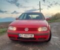 Красный Фольксваген Гольф, объемом двигателя 1.39 л и пробегом 263 тыс. км за 3200 $, фото 1 на Automoto.ua