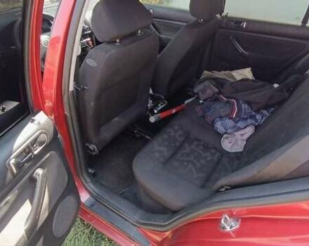 Красный Фольксваген Гольф, объемом двигателя 1.6 л и пробегом 274 тыс. км за 4300 $, фото 30 на Automoto.ua