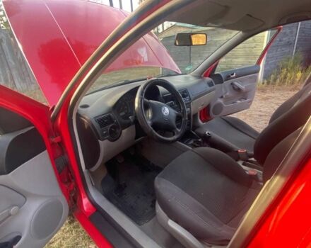 Красный Фольксваген Гольф, объемом двигателя 1.4 л и пробегом 270 тыс. км за 3000 $, фото 7 на Automoto.ua