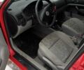 Красный Фольксваген Гольф, объемом двигателя 1.4 л и пробегом 380 тыс. км за 2000 $, фото 4 на Automoto.ua