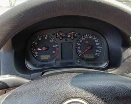 Красный Фольксваген Гольф, объемом двигателя 1.6 л и пробегом 274 тыс. км за 4300 $, фото 31 на Automoto.ua