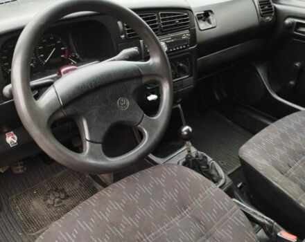 Фольксваген Гольф 1998 в Черкассах на Automoto.ua Красный Фольксваген Гольф, объемом двигателя 1 л и пробегом 1 тыс. км за 1550 $, фото 4 на Automoto.ua