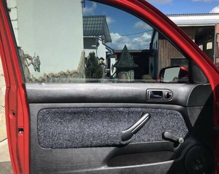 Червоний Фольксваген Гольф, об'ємом двигуна 1.39 л та пробігом 261 тис. км за 3000 $, фото 19 на Automoto.ua