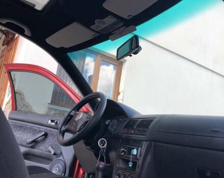 Червоний Фольксваген Гольф, об'ємом двигуна 1.39 л та пробігом 261 тис. км за 3000 $, фото 25 на Automoto.ua