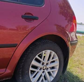 Красный Фольксваген Гольф, объемом двигателя 1.6 л и пробегом 274 тыс. км за 4300 $, фото 3 на Automoto.ua