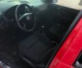 Красный Фольксваген Гольф, объемом двигателя 1.4 л и пробегом 230 тыс. км за 1600 $, фото 5 на Automoto.ua