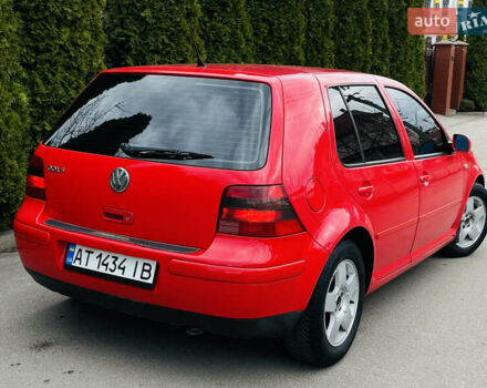 Червоний Фольксваген Гольф, об'ємом двигуна 1.6 л та пробігом 216 тис. км за 3200 $, фото 2 на Automoto.ua