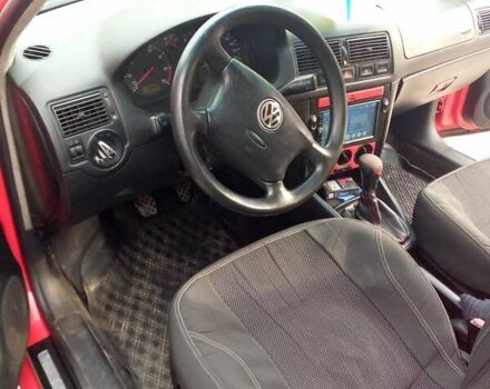 Красный Фольксваген Гольф, объемом двигателя 1.4 л и пробегом 270 тыс. км за 3600 $, фото 2 на Automoto.ua