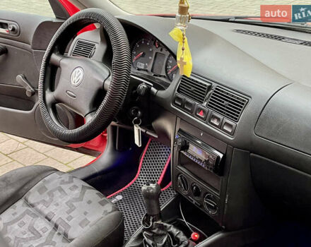 Червоний Фольксваген Гольф, об'ємом двигуна 1.4 л та пробігом 240 тис. км за 2999 $, фото 22 на Automoto.ua