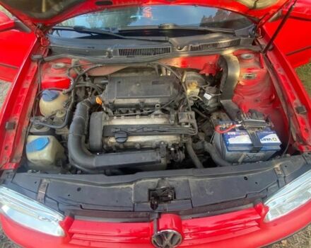 Красный Фольксваген Гольф, объемом двигателя 1.4 л и пробегом 270 тыс. км за 3000 $, фото 3 на Automoto.ua