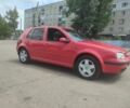 Красный Фольксваген Гольф, объемом двигателя 1.6 л и пробегом 390 тыс. км за 3900 $, фото 1 на Automoto.ua