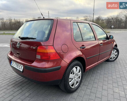 Красный Фольксваген Гольф, объемом двигателя 1.6 л и пробегом 179 тыс. км за 4100 $, фото 3 на Automoto.ua