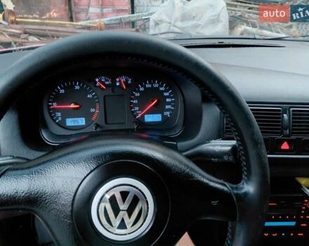 Фольксваген Гольф 1999 в Хмельницком на Automoto.ua Красный Фольксваген Гольф, объемом двигателя 1.9 л и пробегом 363 тыс. км за 3799 $, фото 14 на Automoto.ua