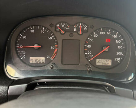 Красный Фольксваген Гольф, объемом двигателя 1.39 л и пробегом 255 тыс. км за 4200 $, фото 17 на Automoto.ua