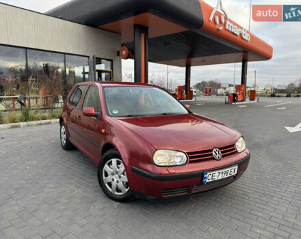 Красный Фольксваген Гольф, объемом двигателя 1.6 л и пробегом 179 тыс. км за 4100 $, фото 1 на Automoto.ua