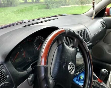 Червоний Фольксваген Гольф, об'ємом двигуна 1.6 л та пробігом 370 тис. км за 2900 $, фото 1 на Automoto.ua