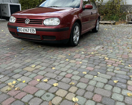 Красный Фольксваген Гольф, объемом двигателя 1.39 л и пробегом 255 тыс. км за 4200 $, фото 2 на Automoto.ua