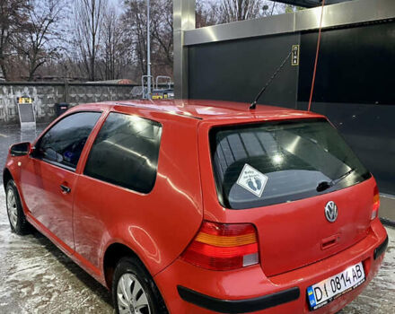 Красный Фольксваген Гольф, объемом двигателя 1.39 л и пробегом 322 тыс. км за 2850 $, фото 3 на Automoto.ua