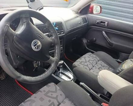 Червоний Фольксваген Гольф, об'ємом двигуна 1.9 л та пробігом 404 тис. км за 4550 $, фото 12 на Automoto.ua